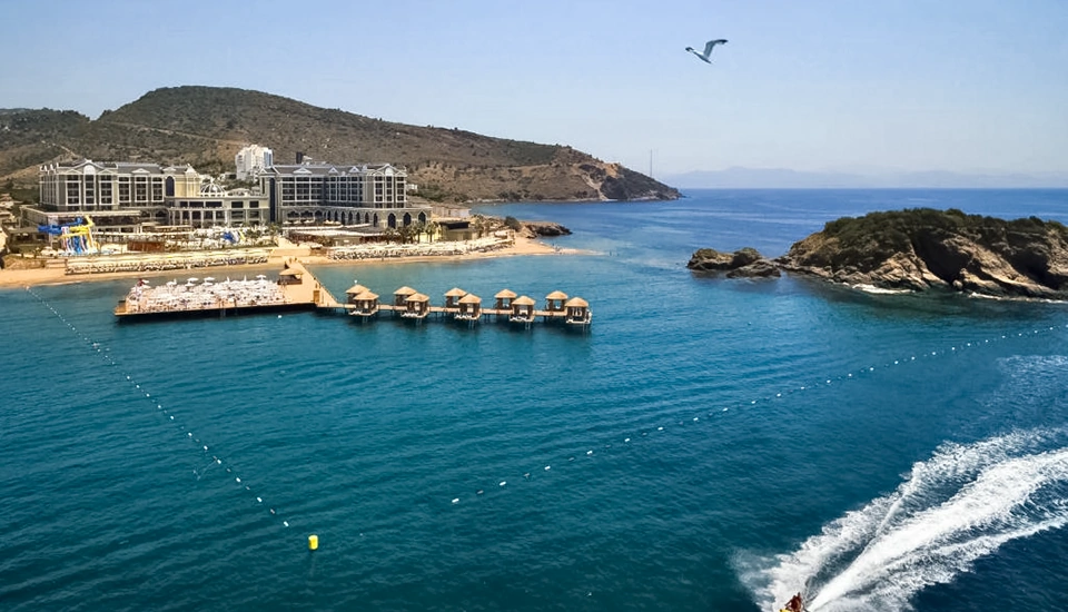 هتل سانیز افس رویال پالاس کوش آداسی